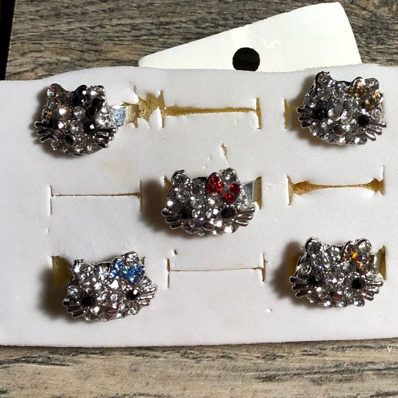 Hello Kitty Rhinestone Ring - Picture 2 of 5